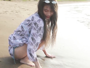 巨乳女神韩芳语 超完美妙龄身材绝美巨乳夏日性感比基尼在激情海岸把女孩弄湿就「淫」了!!