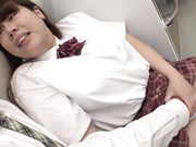 [DANDY-891] 最終電車で痴女とまさかの2人きり！ぽちゃカワJ○Ver向かいの座席でパンチラしてくる小悪魔肉感女子○生の誘惑で勃起したらヤられた - 2of5