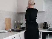 干妈勾引我去狠狠操她