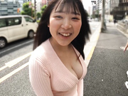 [SORA-492] パイ活JD オイルぬるぬるおっぱい露出散歩 愛瀬ゆうり（22歳） - 1of5