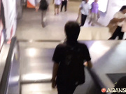 洋土豪米糕原創精品力作-商場搭訕可愛活潑白虎兼職學妹帶入酒店啪啪 無套猛烈抽插幹得浪叫連連 場面刺激 1080P高清完整版