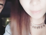 非常风骚的少妇和炮友深夜在户外露出口交车震