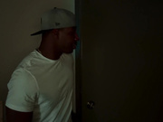 精品推薦 劇情演繹之臺灣旅美留學生嘉嘉公寓兼職服務健壯黑人大屌 前後雙洞齊插輪流爆操幹得嗷嗷直叫 場面淫蕩刺激 1080P高清原版