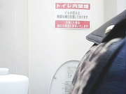 外站最新流出作品-貌似名牌購物商城公共衛生間拍攝到的各式打扮時尚的氣質顏值美女如廁 肥臀大屁股看得誘惑十足 原版高清
