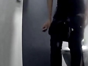 某站最新流出作品-公共坐廁拍攝到的各式漂亮白領小姐姐如廁 有個短發氣質妹子應該尿內褲了 扯了好多紙擦逼 720P高清原版