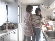 [ADHN-001] 私たち、女の子も好き。はずき＆レイラ - 1of5