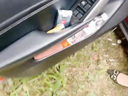 與嫂子戶外艹逼❤️芳草外車內艹逼，狹小的車內肉棒狂艹，戰況激烈刺激！