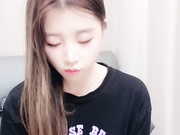 群P淫乱盛宴『小艺同学』御姐少女同台竞技榨精 魔鬼身材 穷人女神富人的精盆 淫声荡语 终极梦想盛宴(2V) (2)