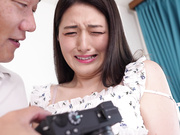 KSBJ-421 プロカメラマンである義兄にファインダー越しに見透かされ、シャッター音が響くたびに私の性癖は暴かれてゆく… 足立美緒 - 1of5