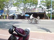 公园里拍照遇到一骚货，说好价钱带到宾馆啪啪，小骚话真听话，叫干嘛就干嘛伺候的很爽