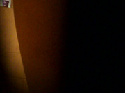 门缝偷拍合租美女洗澡系列