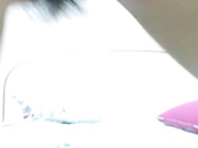 小美女大姨妈来了还扣B满手都是血，女人淫起来真的什么都不怕啊