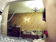 家庭摄像头偷拍猥琐男偷约单位气质美女少妇家中偷情,还问：有没有和别的男人做过.女说：都没有男人和谁做!