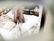 两个手游爱好开房约炮眼镜妹用两个大奶催促小哥别玩游戏了快来干我高清无水印