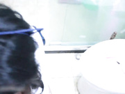 有床不用非在地板上狂操98年某大学极品嫩妹,肤白,貌美,水多,干的啪啪响,竟然还内射了！全程国语对白！