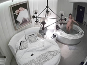 精品酒店豪华房偷拍貌似跳交谊舞结识的舞伴啪啪前不忘炫一下舞技和好身材