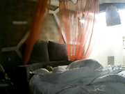 古风艺术宾馆年轻小情侣开房造爱妹子貌似心情不好喝酒不想打炮男友各种挑逗最后成功啪啪啪居然给操哭了