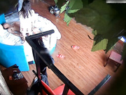 精品酒店偷拍文静漂亮的大学美女被很会玩的男友绑在炮架上玩后又在床上各种爆操,真能干连续搞了3次!