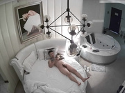 精品酒店偷拍强壮纹身男把白嫩性感的美女小三高潮淫叫：我要,不许射啊,才18分钟,还吹牛1小时.男说我怕你挺不住