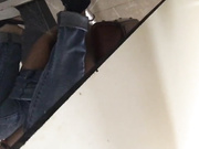 国内牛人潜入娱乐城电影院女厕偷窥白色连衣裙女神美眉尿很急姿势不是太美观