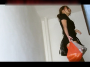 大神媚娘不穿内裤室外勾引作品 BB饱满在外边不时的露出叫人让迷药弄昏了，捆绑凌辱搞后庭720P高清