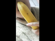 【百度云泄密系列】苗條女奴乖巧露出口交浴室自拍洗澡