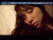 真实女神级别清纯大美女喝多了被下药视频流出 穿着牛仔裤身材杠杆的居然还是爆乳 玫红色内衣裤太诱人