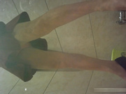 外站流出云上会所高清系列身材不错的啤酒销售妹子穿的很清凉