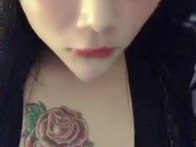 高颜值‘黑美人’TS雨诺，被直男舔的正舒服就要被操，叼得嗷嗷待哺的呻吟声 刺激得直男五分钟就缴枪，射屁股上！