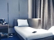 9总全国探花第二场黄先生高颜值蓝衣妹子，扣逼舔弄口交沙发上后入大力猛操_ev