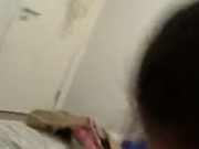 16 骚货女同事超近镜头吃鸡巴，她是真的喜欢吃