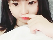 高颜值童颜巨乳妹子双人啪啪 舔硬后入抽插男的几下就软无法满足只能舔 很是诱惑不要错过