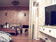 黑客破解家庭水滴摄像头偷拍豪宅里很能折腾的有钱淫看女主吹箫的样子很像香港女星杨XX