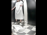 【全網首發】【廁拍小酌】百貨商店公共蹲廁偸拍各種類型年輕氣質美女 那顏值最高的妹子還演繹脫絲襪脫裙子的情節 稀缺資源勁爆收藏～原版高清