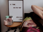 又紧又湿的极品小穴哄生闷气的男友