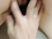 腰细蜜桃臀第一视角无套后入掰开多毛嫩穴抠入