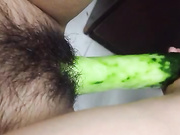 女朋友把黄瓜加工了一下，爽的不得了