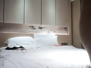 小宝寻花高颜值牛仔裤萌妹舔弄口交骑坐