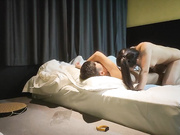 约炮缺钱出来兼职的马尾学生妹跪舔骑乘抽插