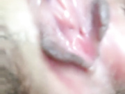 震动棒做一日女朋友爆震骚穴呻吟乱喷