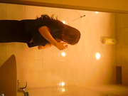 酒店女厕偷拍高颜值好身材美女逼逼肥厚阴毛性感